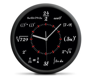 Zegar ścienny z działaniami matematycznymi