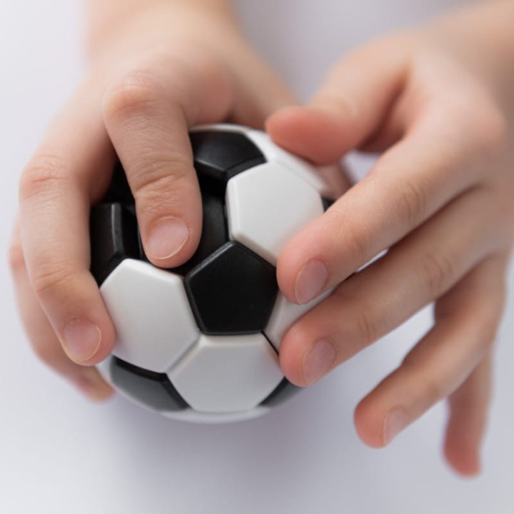 Ball. Piłka. Gra logiczna układanka (6+) Plug & Play Ball (PL) Smart Games