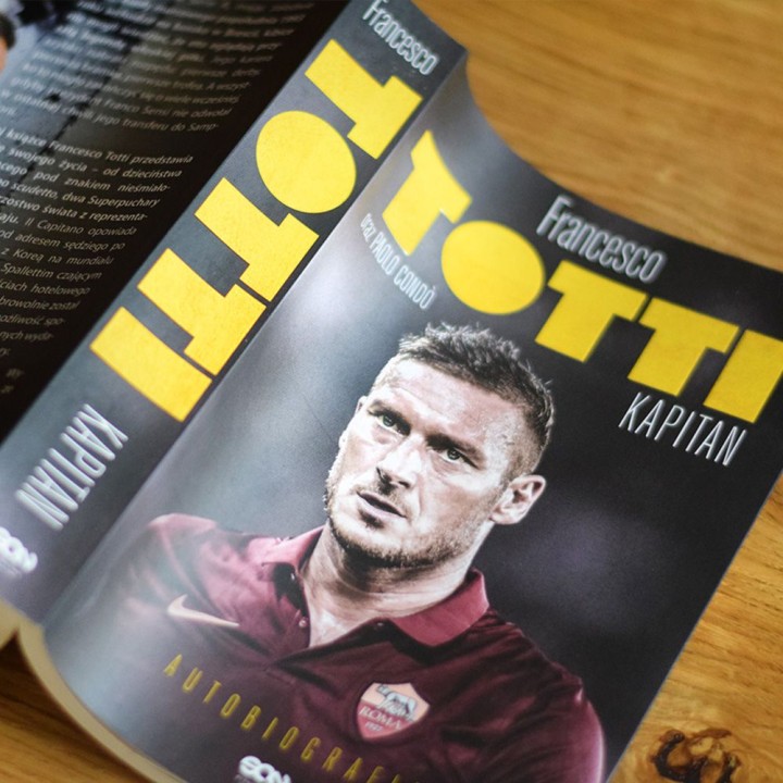 Okładka książki "Totti. Kapitan. Autobiografia" w Labotiga.pl
