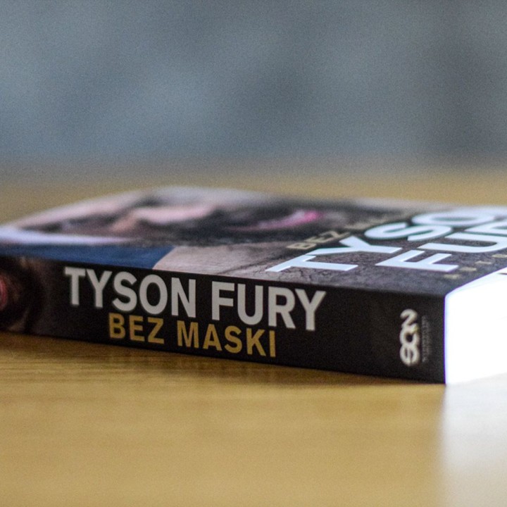 Okładka książki Tyson Fury. Bez maski w księgarni sportowej Labotiga