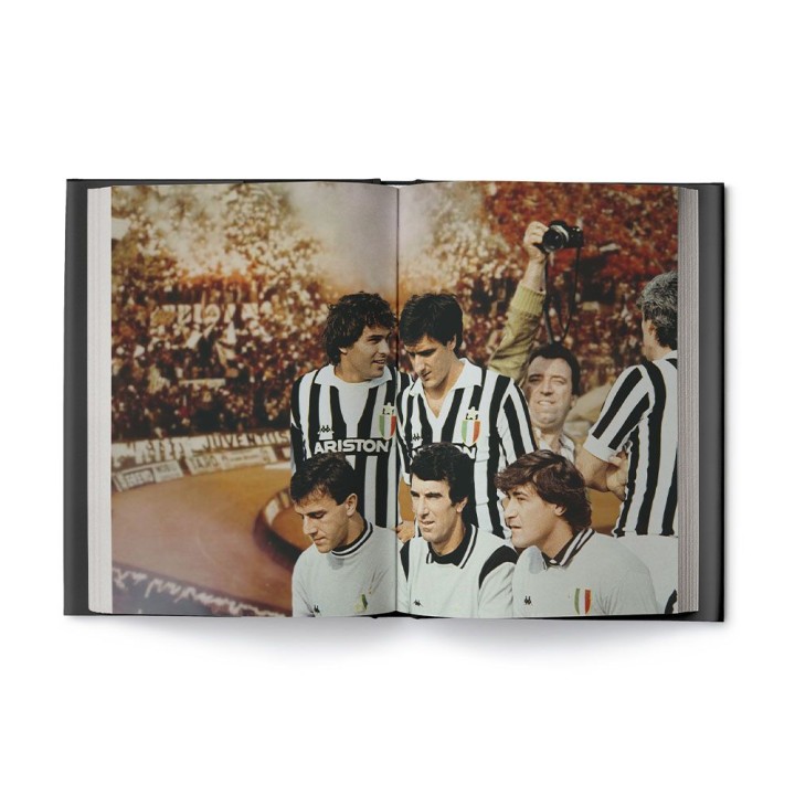 Zdjęcie okładki Juventus. Ilustrowana historia Starej Damy w księgarni Labotiga