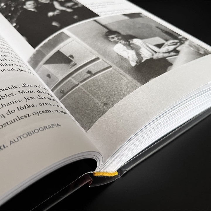 (Odręczne autografy) (Wysyłka ok. 3.11.)  Wita państwa Dariusz Szpakowski. Autobiografia (Twarda oprawa) SQN Originals