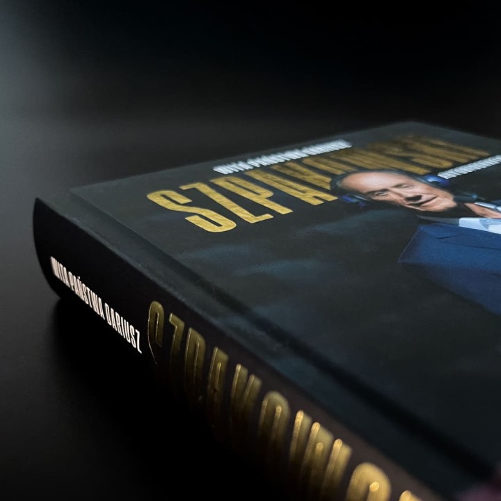 (Odręczne autografy) (Wysyłka ok. 3.11.)  Wita państwa Dariusz Szpakowski. Autobiografia (Twarda oprawa) SQN Originals