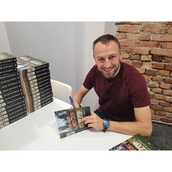 (Z AUTOGRAFEM I ZAKŁADKĄ) Sezon. Jak przetrwać w niższych ligach (książka + e-book)