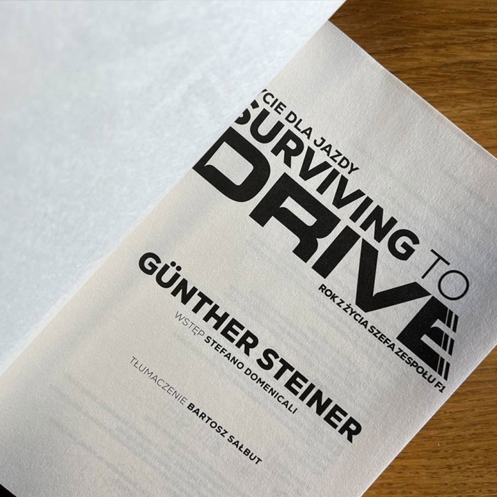 Surviving to Drive. Życie dla jazdy. Rok z życia szefa zespołu F1 (zakładka gratis)