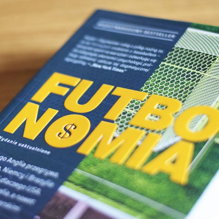 Okładka książki sportowej Futbonomia. Wydanie II na labotiga.pl