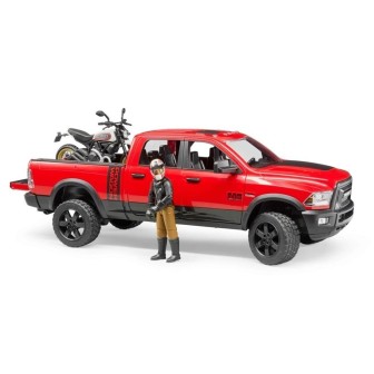Auto Dodge RAM 2500 Power Wagon z motocyklem